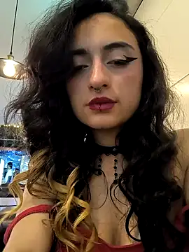 Lila Desiree online show from February 12, 2:14 am