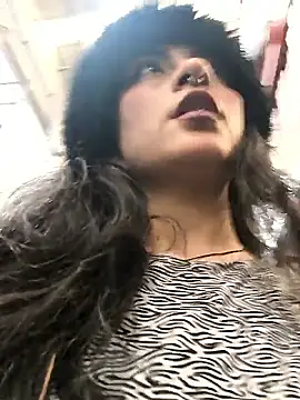 Lila Desiree online show from November 2, 8:22 pm