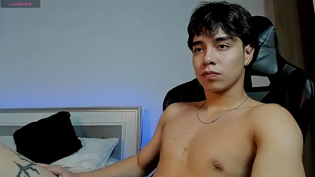 facebaby1 online show from November 30, 3:21 am