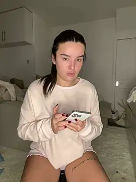 maisiesmithx online show from January 9, 8:22 pm