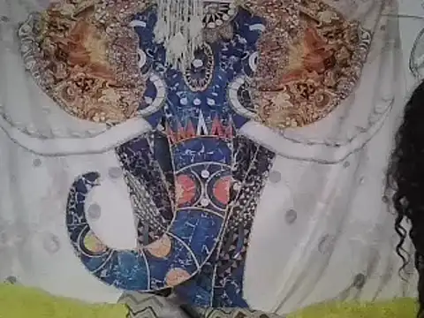 topteirchcoclate online show from February 5, 9:04 am