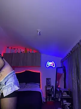 sue   0 online show from October 24, 6:10 am