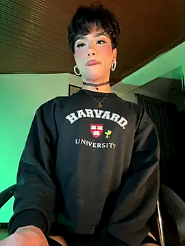 sue   0 online show from November 22, 4:00 am