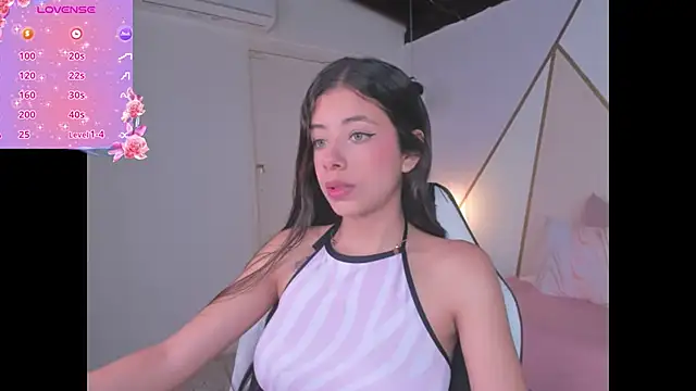 coraltaylor online show from December 12, 12:22 pm