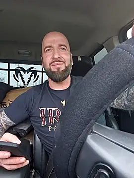 Beardedtattood online show from January 3, 6:24 pm