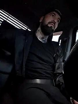 Beardedtattood online show from October 18, 11:33 am