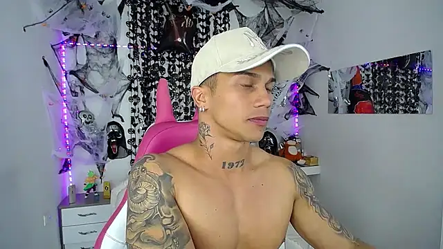 Leonard Price online show from October 12, 1:26 am