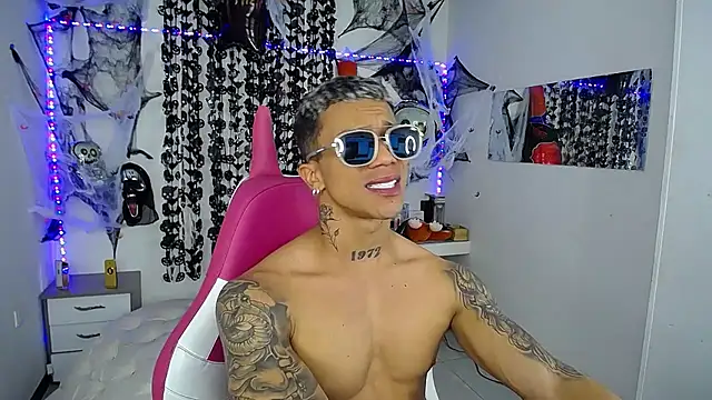 Leonard Price online show from October 28, 2:15 am