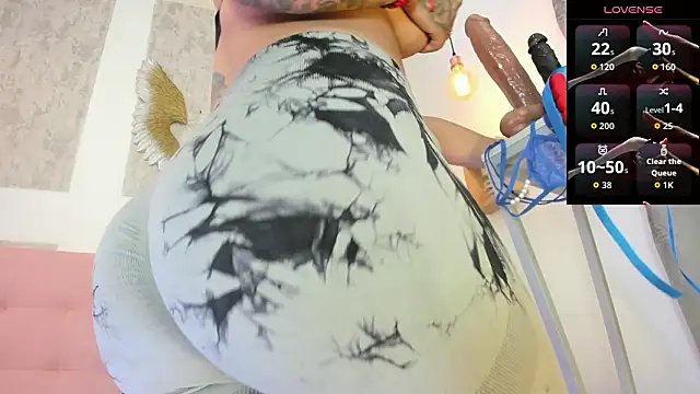 Snapshot of zhamira_21 chatting on March 1, 8:44 pm zhamira 21 online show from March 1, 8:44 pm