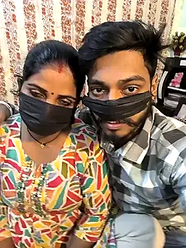 Snapshot of Indian_Lust_Couple chatting on December 18, 5:42 pm Indian Lust Couple online show from December 18, 5:42 pm
