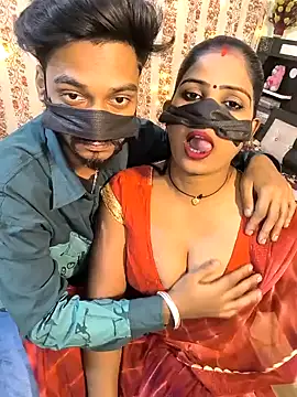 Snapshot of Indian_Lust_Couple chatting on December 20, 6:02 pm Indian Lust Couple online show from December 20, 6:02 pm
