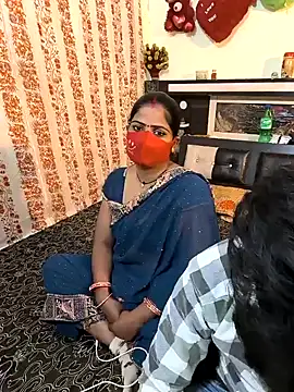 Snapshot of Indian_Lust_Couple chatting on January 4, 6:40 pm Indian Lust Couple online show from January 4, 6:40 pm