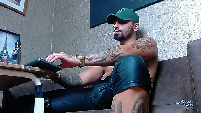NigelBoydXXX online show from March 21, 9:12 pm