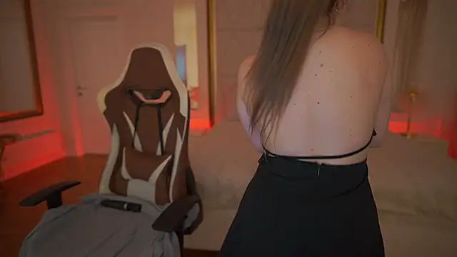 Snapshot of GentleAdellee chatting on February 26, 7:07 am GentleAdellee online show from February 26, 7:07 am