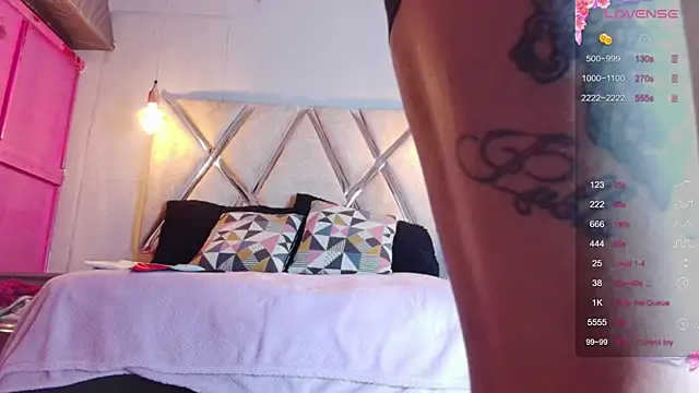 alejandra martins online show from December 28, 11:48 pm