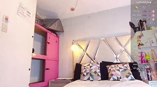 alejandra martins online show from February 18, 2:38 am