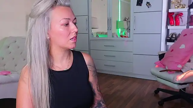Alicia007 online show from August 9, 5:12 am