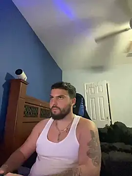 Snapshot of MasterKvn chatting on January 3, 8:10 am MasterKvn online show from January 3, 8:10 am