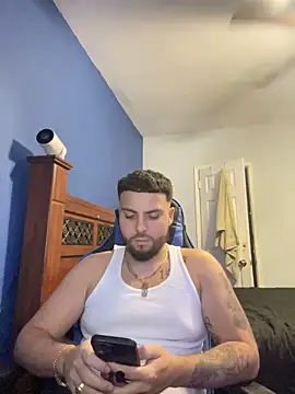 Snapshot of MasterKvn chatting on January 17, 11:27 am MasterKvn online show from January 17, 11:27 am