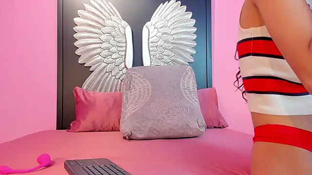 lupeebony online show from January 31, 7:34 pm