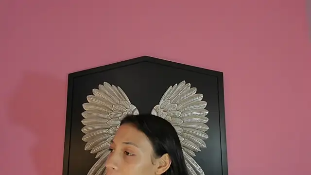 lupeebony online show from July 18, 7:50 pm