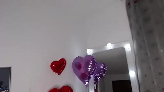 Snapshot of elizabethcooper chatting on February 15, 10:52 pm elizabethcooper online show from February 15, 10:52 pm
