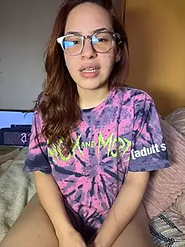 AgnesCampp online show from March 12, 6:25 pm