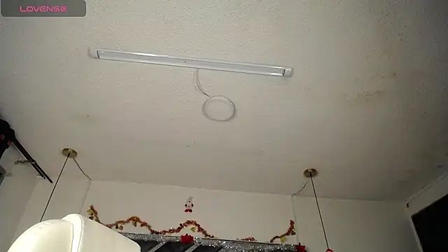 MIA YOURHOTTIE online show from December 25, 2:46 am