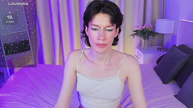 Kolette Gray online show from February 20, 6:35 pm