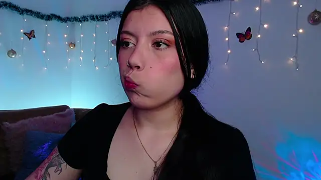 iam emy online show from December 30, 11:06 pm