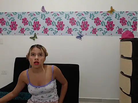 Naomi991 online show from December 31, 1:57 am
