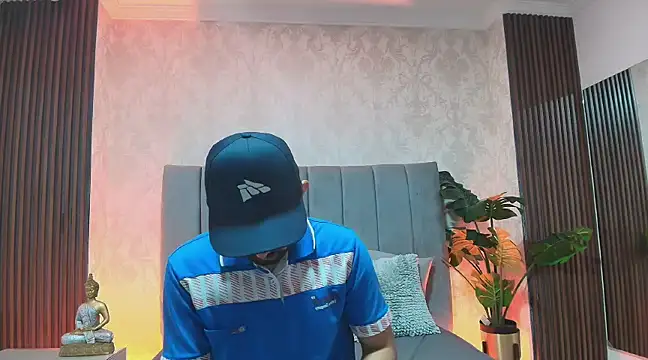 Snapshot of Leandro_GB chatting on March 13, 9:59 pm Leandro GB online show from March 13, 9:59 pm