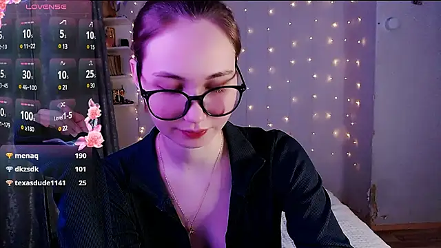 Snapshot of Miya_Mark chatting on March 7, 5:28 pm Miya Mark online show from March 7, 5:28 pm