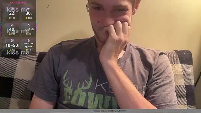 Snapshot of anomalies_ig chatting on April 10, 5:28 pm anomalies ig online show from April 10, 5:28 pm