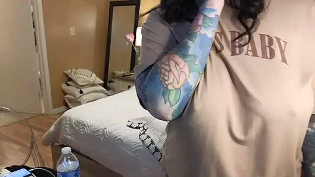 TexasTattooedHouseWife online show from March 12, 5:38 pm