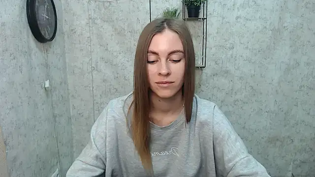 AlisaCatty  online show from December 11, 11:30 am