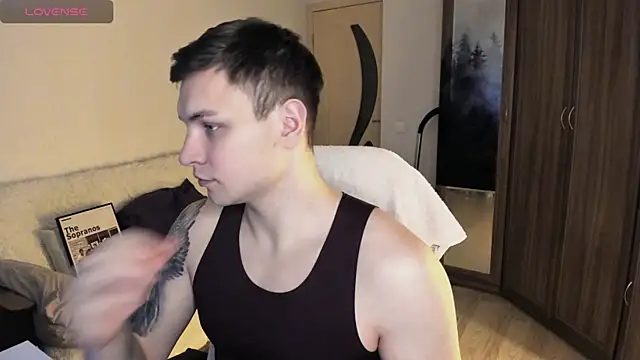 handsome guy01 online show from October 8, 3:09 pm