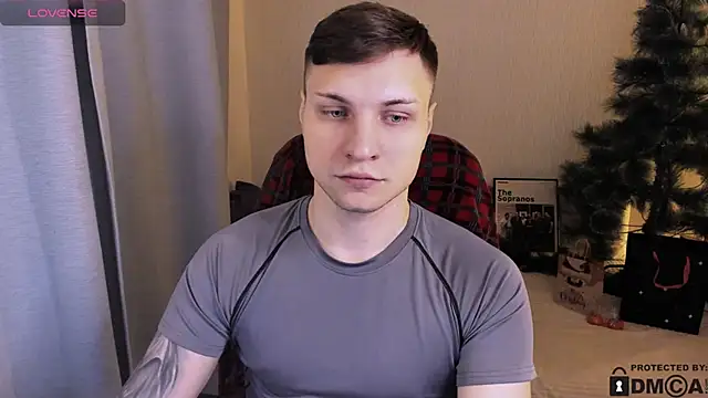 handsome guy01 online show from January 10, 3:19 am