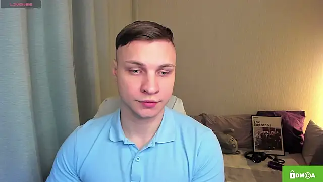 handsome guy01 online show from April 15, 5:09 pm