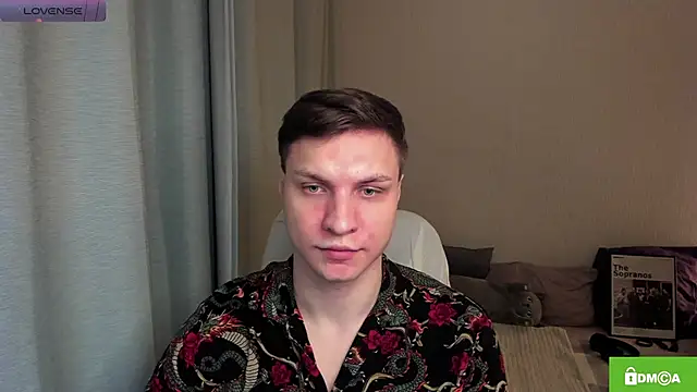 handsome guy01 online show from May 30, 9:23 pm