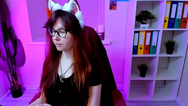 CarolGiggly online show from October 15, 12:05 pm