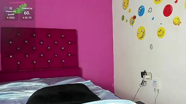 tiffany Bitch online show from January 31, 8:33 pm