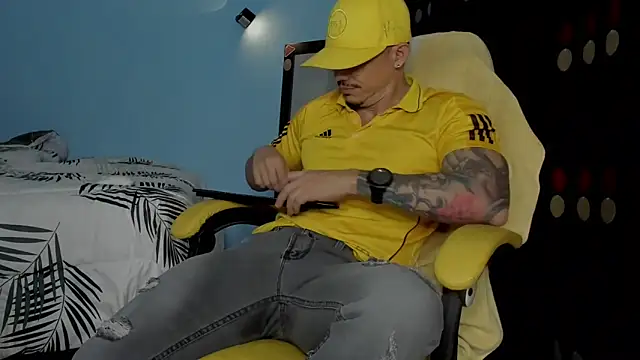 Alex motta online show from October 11, 4:01 am