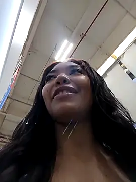 Snapshot of lianisrose chatting on November 14, 6:50 pm lianisrose online show from November 14, 6:50 pm