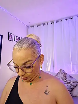 Aligoldbottom online show from February 27, 6:42 pm