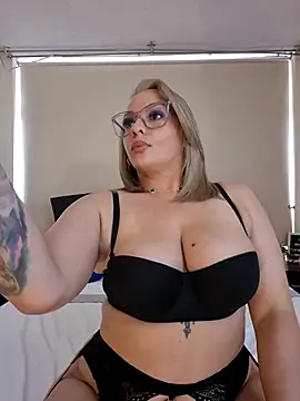 Aligoldbottom online show from March 11, 6:19 pm