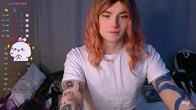 Snapshot of Alice_Hells chatting on January 31, 7:39 am Alice Hells online show from January 31, 7:39 am