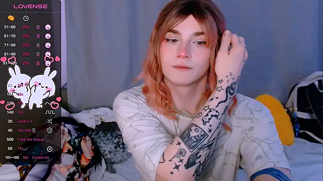 Snapshot of Alice_Hells chatting on March 20, 8:20 am Alice Hells online show from March 20, 8:20 am