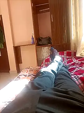 RRahullove69 online show from October 29, 9:00 am