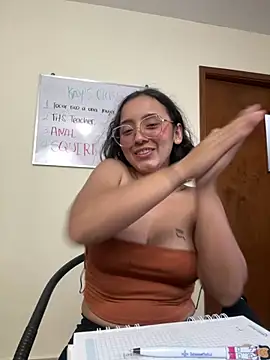 Snapshot of Kay_LustyWife chatting on March 14, 1:05 am Kay LustyWife online show from March 14, 1:05 am
